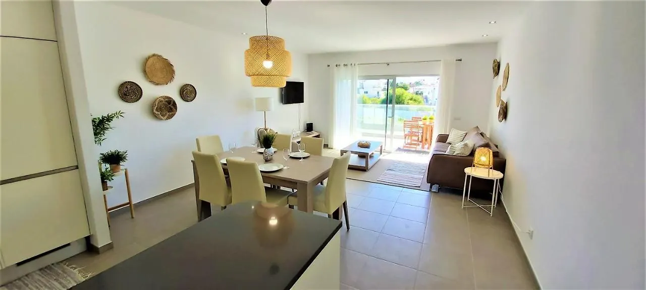 Albufeira Beach Apartment 0*,  Portugal